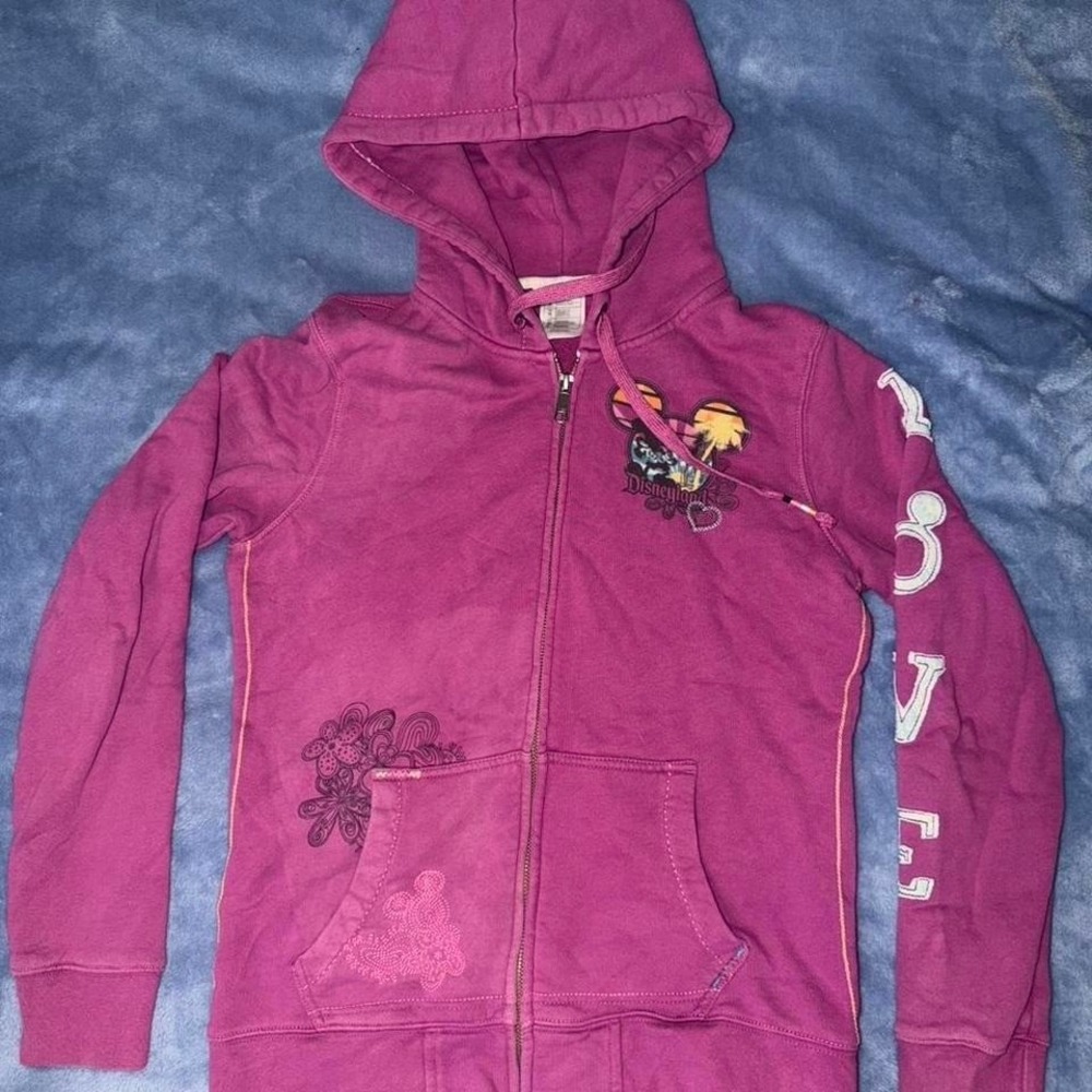 Disney Parks Women's size s Purple Zip Hoodie Sweatshirt‎ Peace Love Est 1971